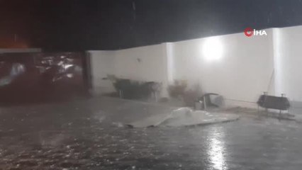 Libya'da ceviz büyüklüğünde dolu yağdı