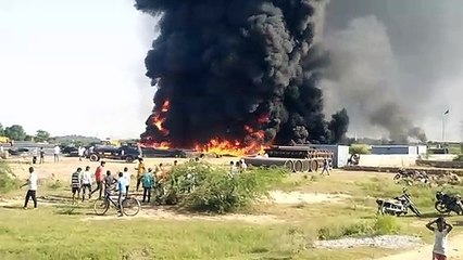 पाइप गोदाम में लगी आग, पांच करोड़ के नुकसान का अनुमान