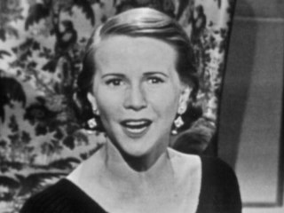 Julie Harris - Julie Harris Recites: Twas The Night Before Christmas (Live On The Ed Sullivan Show, December 23, 1951)