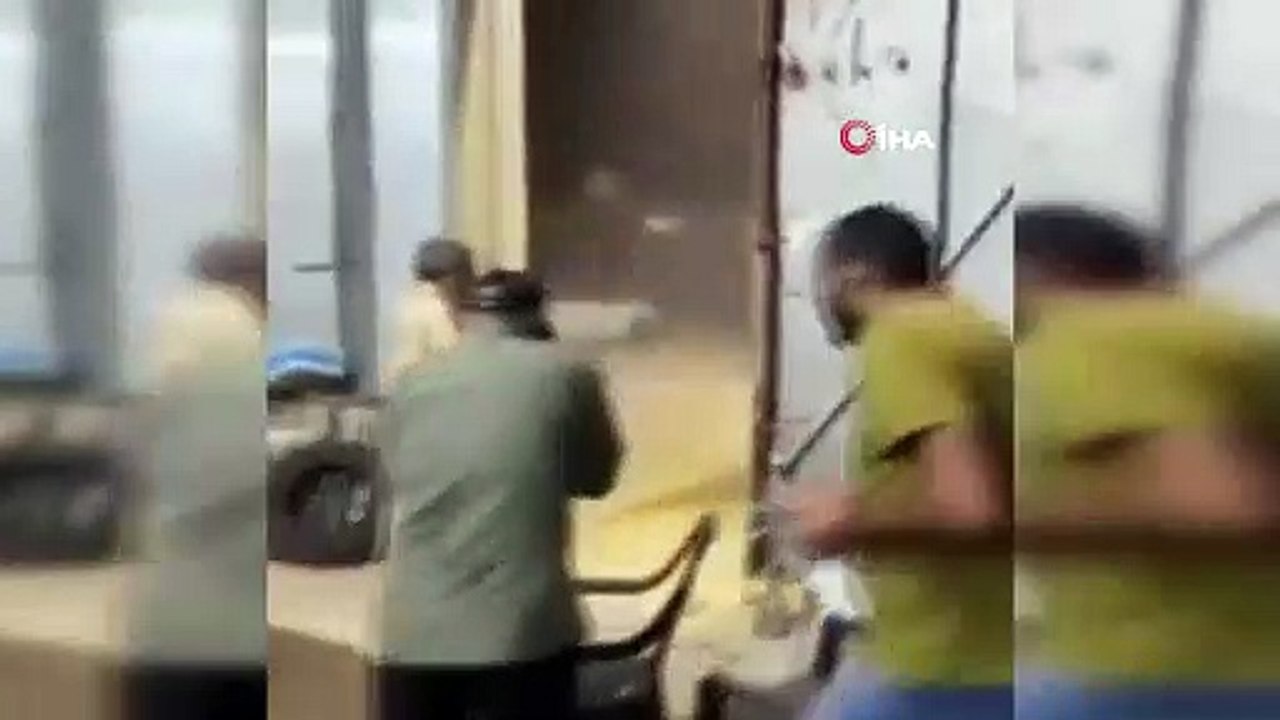 Ceviz büyüklüğünde yağan dolu maddi hasara neden oldu