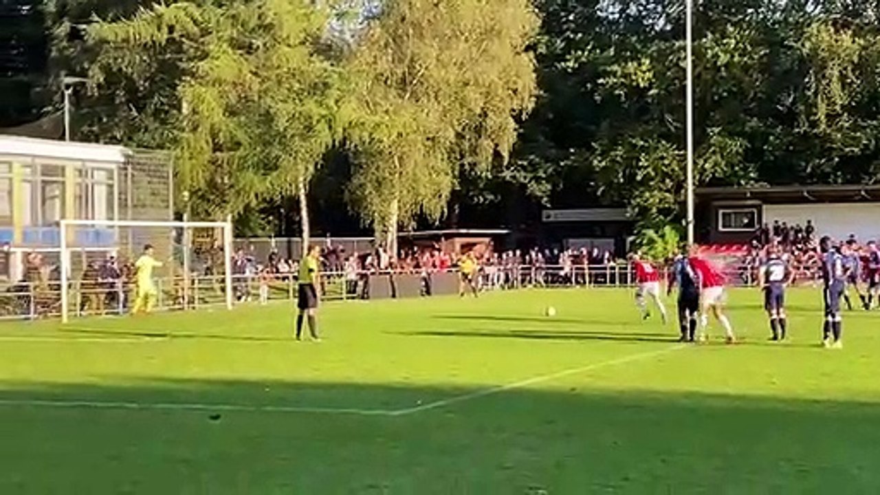 In der Nachspielzeit: Ian Claus versagen von Punkt die Nerven!