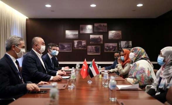 Son dakika haberleri... Dışişleri Bakanı Çavuşoğlu, Sudan Dışişleri Bakanı Almahdi ile bir araya geldi