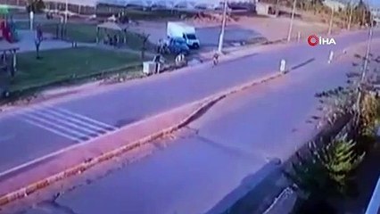 İki aracın bisikletli çocuğa arka arkaya çarpıp ölümüne sebep olduğu feci kaza