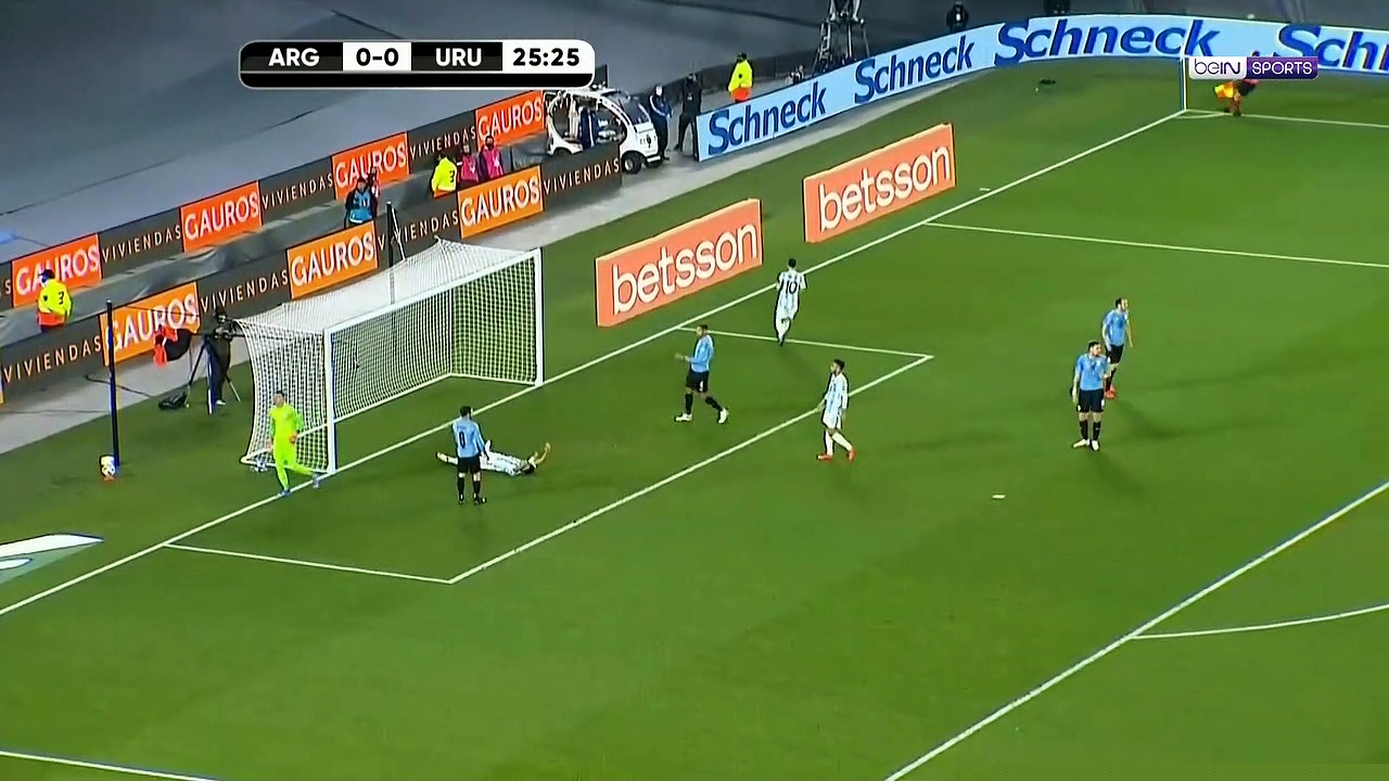 EN HL WCQ ARG URU 111021