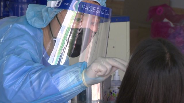 비수도권 신규 확진자 3백 명대...충북 외국인 감염 여전 / YTN