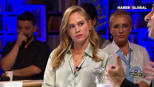 Okan Bayülgen: Dizi oyunculularını hiç beğenmiyorum; hepsi bana otobüs bekliyor gibi geliyor