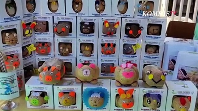 Kreatif! Siswa SD Ini Mampu Olah Limbah Kayu jadi Boneka Lucu