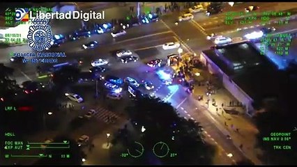 El macrobotellón del Parque del Oeste de Madrid visto desde un helicóptero policial