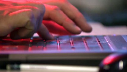 Sosyal ağlardan ofiste Türk yetkili olması istenecek