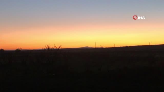 Kars'ta mest eden gün batımı manzarası