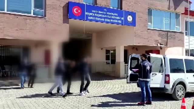 Göçmen kaçakçılığı yaptıkları iddiasıyla 23 kişi hakkında işlem yapıldı