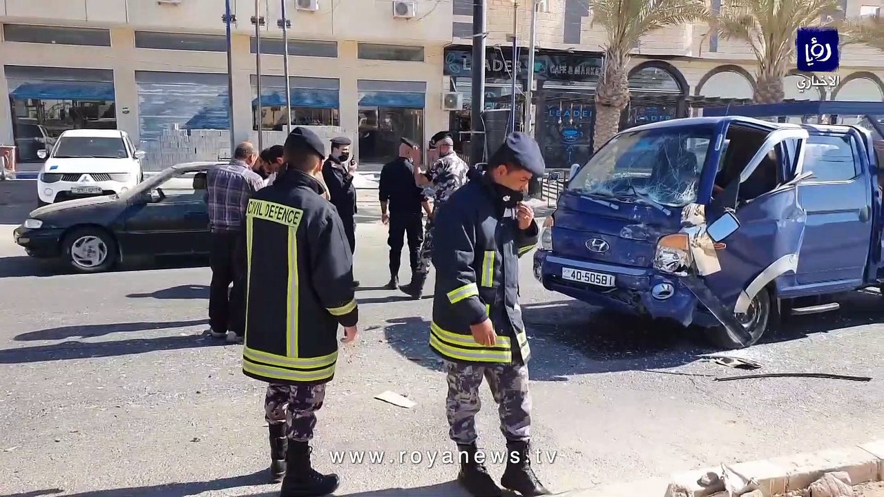 Three injured following two-vehicle collision in Mafraq