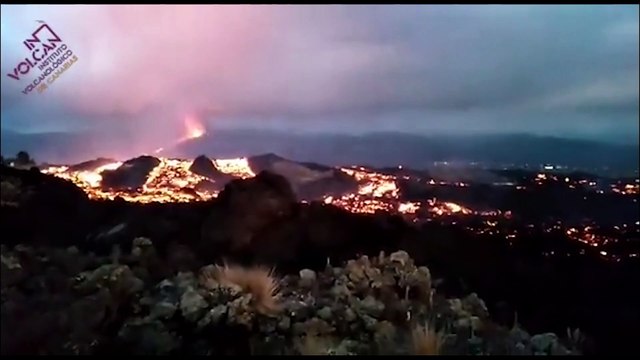 El volcán de La Palma cumple tres semanas de erupción con la ampliación de coladas