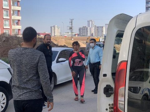 Yengesine ''Benim olacaksın, yoksa ölürsün'' dedi! Çıkan arbedede pencereden düşüp öldü