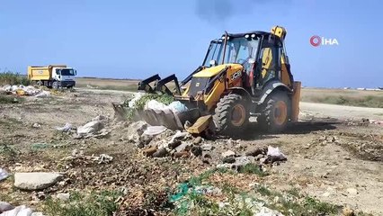 Milleyha Sulak Alanı çöp ve molozlardan temizleniyor