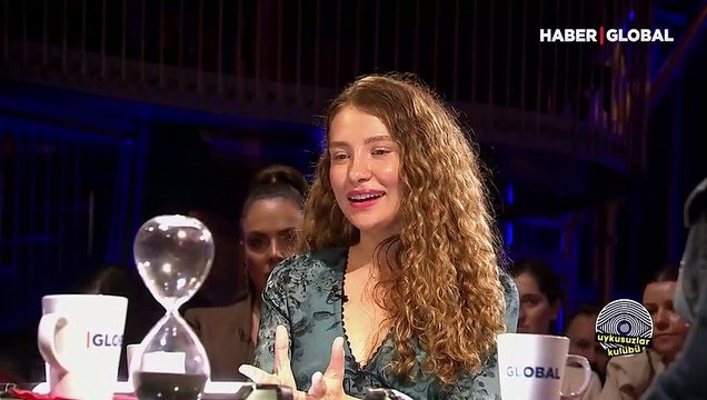 Okan Bayülgen ile Uykusuzlar Kulübü'ne konuk olan Irmak Arıcı: Şarkılarımı delikanlılar dinliyor