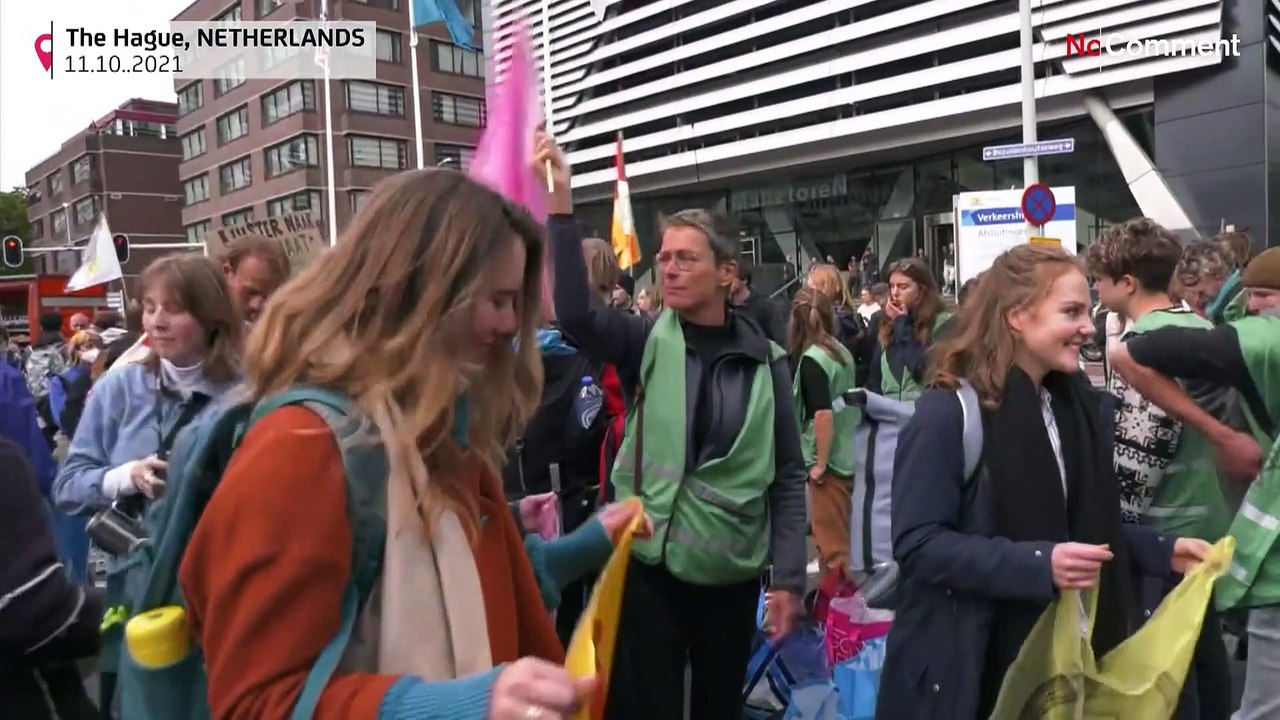 Klimaaktivisten demonstrieren in Den Haag und Brüssel