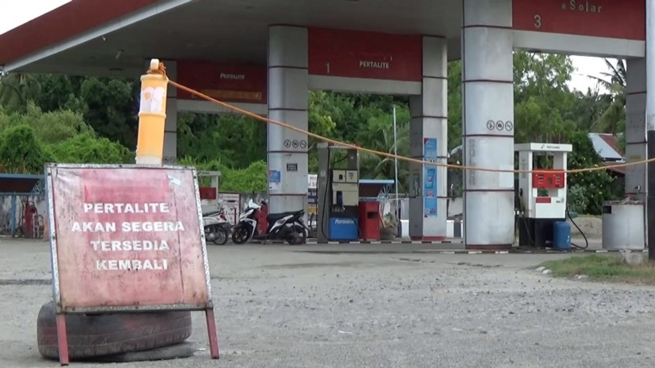 BBM Langka, SPBU di Majene Sepi