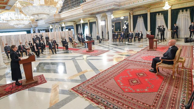 ما وراء الخبر- نسف للديمقراطية أم تجديد لها؟ هكذا حلل مختصون رسائل قيس سعيّد الخفية