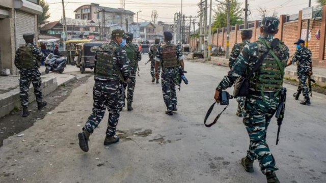 Search operation continues, watch video of Shopian encounter