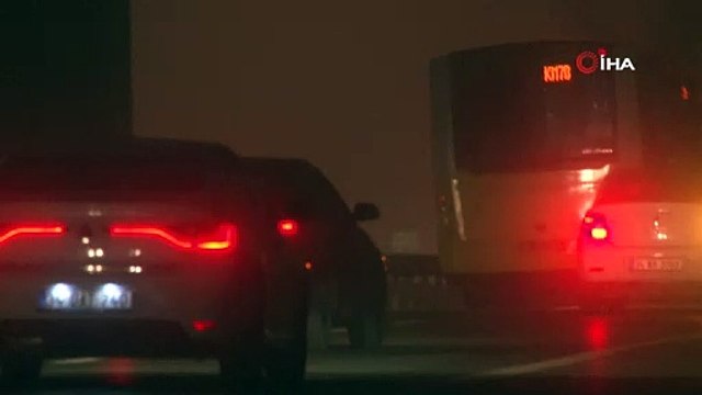 İstanbul güne sisle uyandı, sürücüler ilerlemekte güçlük çekti