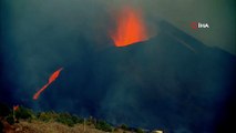 La Palma'da yanardağdan akan lav çimento fabrikasını yaktı