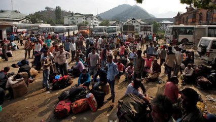 Kashmiri Hindus leaving Kashmir due to terrorist fear