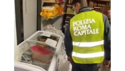 Roma, controlli al Casilino: multa da 4mila euro a negozio per carenze igieniche  (12.10.21)