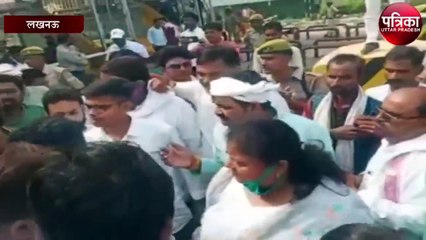 सीतापुर टोल पर कांग्रेस कार्यकर्ताओं को पुलिस ने रोका