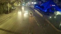 Bursa’da motosiklet sürücülerinin ölümden döndüğü anlar kameralara yansıdı