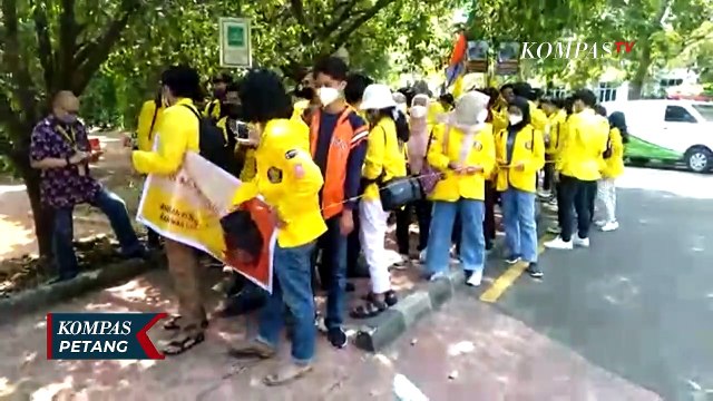 Mahasiswa dan Dosen Demo Minta Pembatalan Revisi Statuta UI