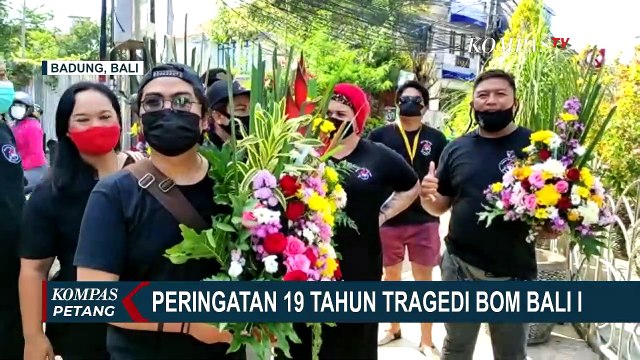 Peringatan 19 Tahun Tragedi Bom Bali, WNA Kirim Karangan Bunga