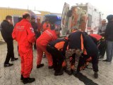 Fethiye'de kayalık alana düşen Rus yamaç paraşütü pilotu kurtarıldı