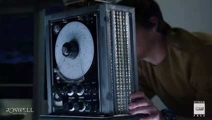 Roswell New Mexico 3x12 - Clip from Season 3 Episode 12 - Max Letters