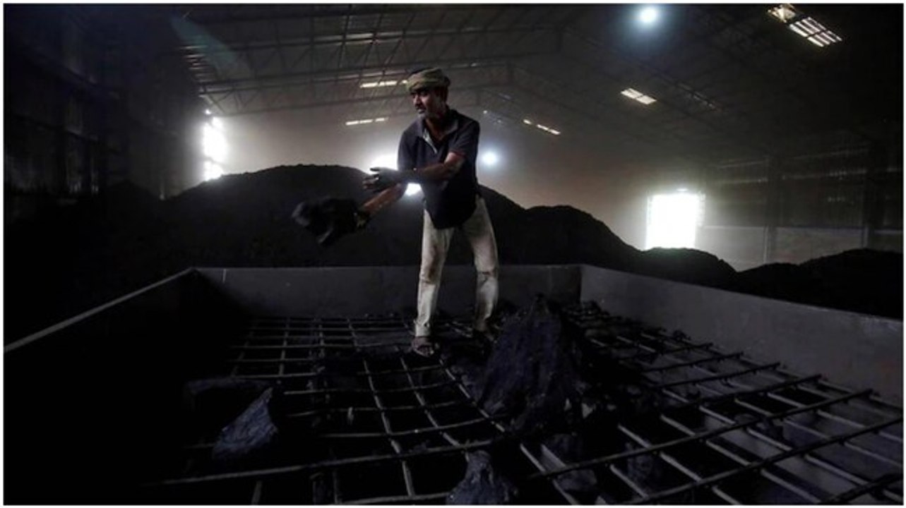 Worst is over: Centre on coal shortage
