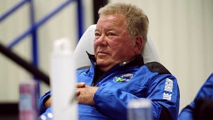 Le capitaine Kirk prêt pour le décollage, direction l'espace