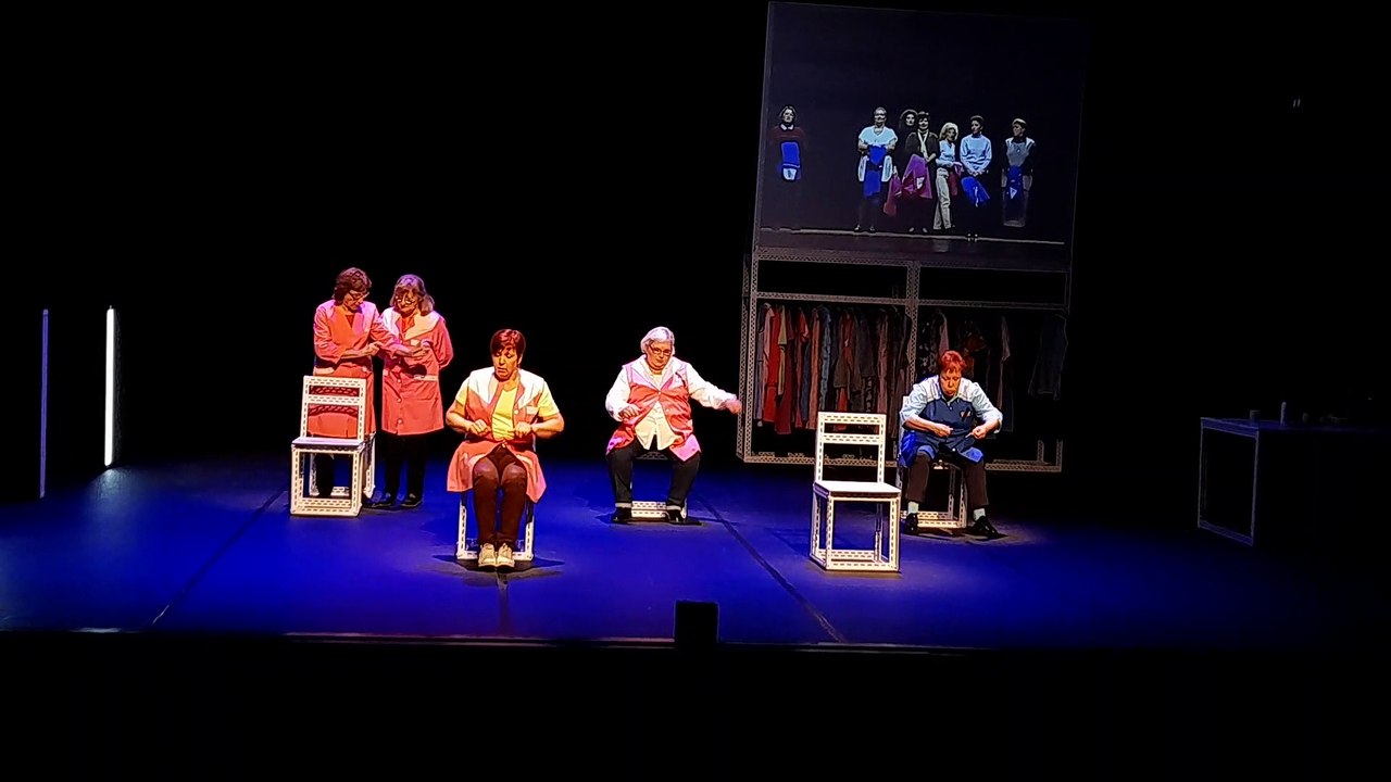 Les anciennes de l'usine Levi's à la Bassée reprennent leur spectacle 501 Blues