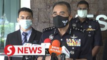 Melaka cops seize official car from Pengkalan Batu rep Norhizam