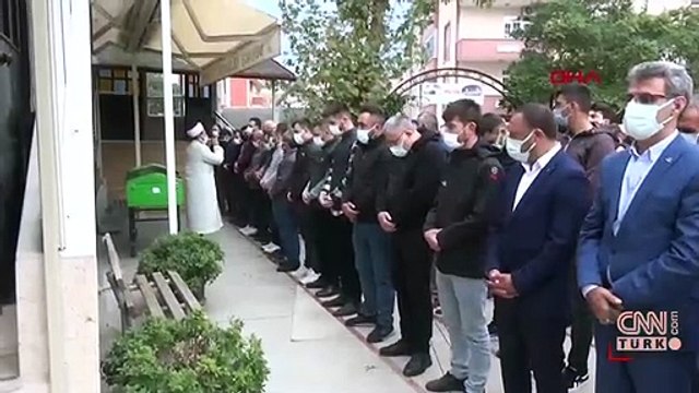 Bebeğinin zarar göreceği endişesiyle aşı yaptırmadı, koronavirüsten öldü