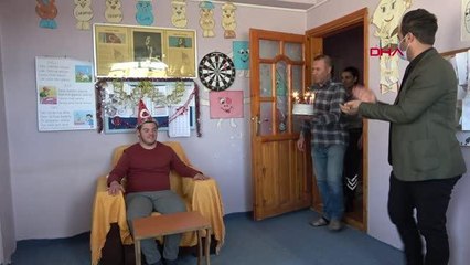 ÖZEL GÜVENLİK GÖREVLİLERİNDEN DOWN SENDROMLU TANER'E DOĞUM GÜNÜ SÜRPRİZİ