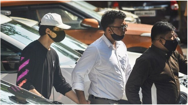 Shah Rukh Khan’s manager, bodyguard reach Mumbai court ahead of Aryan Khan’s bail hearing