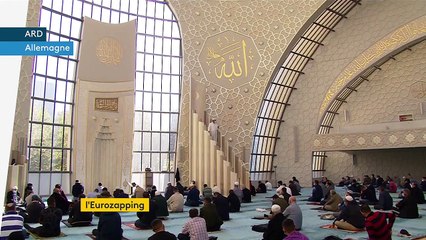 Eurozapping : un rapport explosif au Royaume-Uni ; Cologne autorise l’appel à la prière musulmane