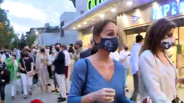 Isabel Preysler y Mario Vargas Llosa, Nuria González y Elena Cue salen de la corrida de Vistalegre