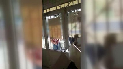 Son dakika haberi! ŞANLIURFA - Aile sağlık merkezi çalışanlarına saldırmak isteyen iki kişi gözaltına alındı