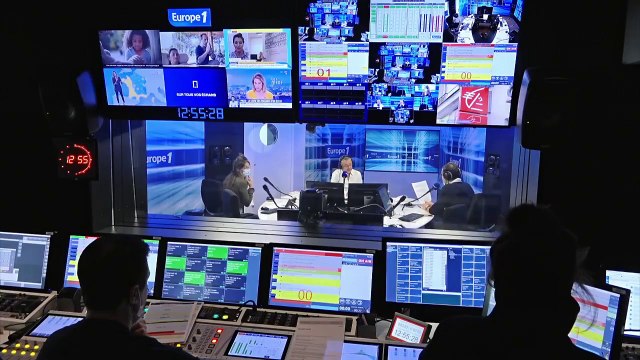 Football : les arbitres de Ligue 1 seront-ils bientôt équipés d'un micro ?