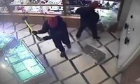Cittaducale (RI) - Violenta rapina in gioielleria del centro commerciale: 2 arresti  (13.10.21)
