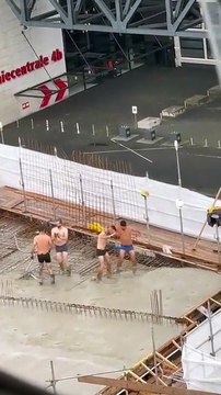 La dance des ouvriers dans un chantier !