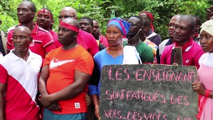 Sandégué : Les enseignants manifestent devant la préfecture, après le viol d'une institutrice