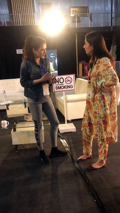 Actress Resham & Mahira Khan at Lux Style Awards 2021