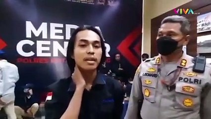 Lanjutan Polisi Banting Mahasiswa, Berakhir dengan Pelukan